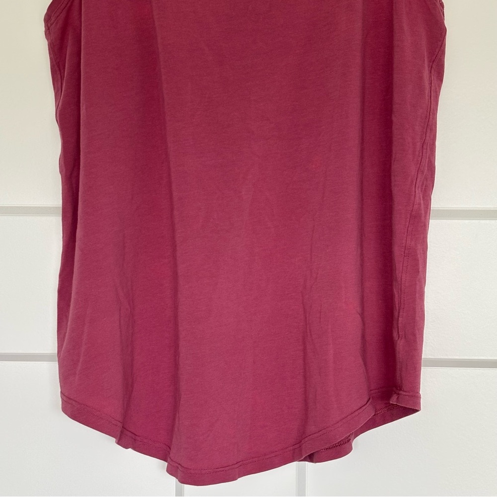 • [Lululemon] Racerback Tank • - Picture 3 of 7